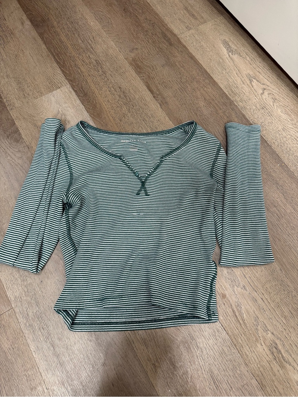 American Eagle Outfitters Green and White Striped Long-Sleeve Tee